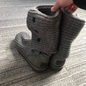 Gray Knit Uggs (women’s size 8)